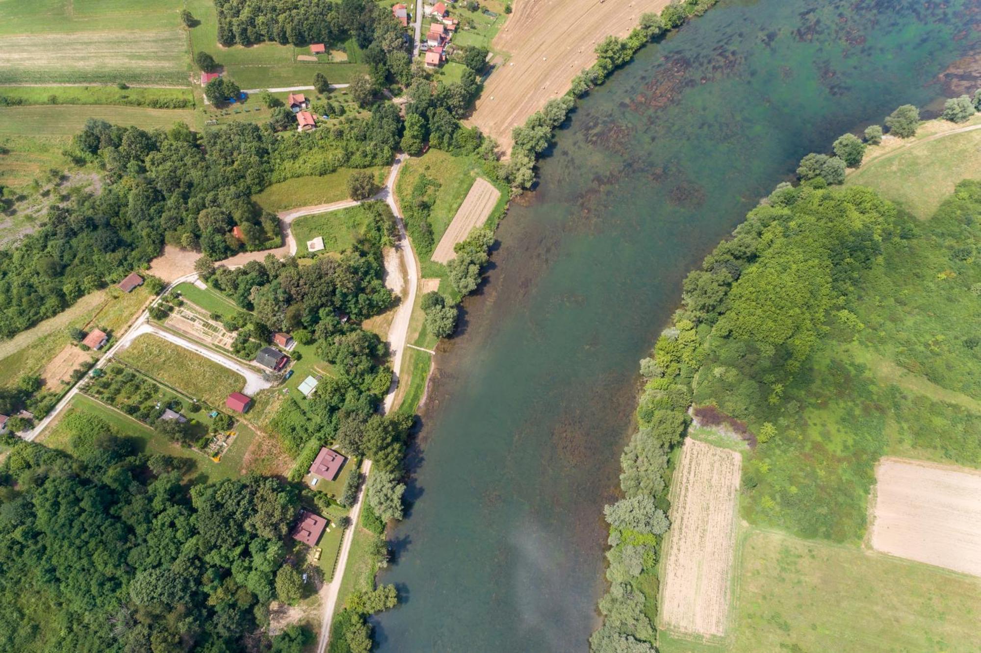 Zagreb, Kuca Za Odmor Swan River Holiday House Lasinja Exterior photo